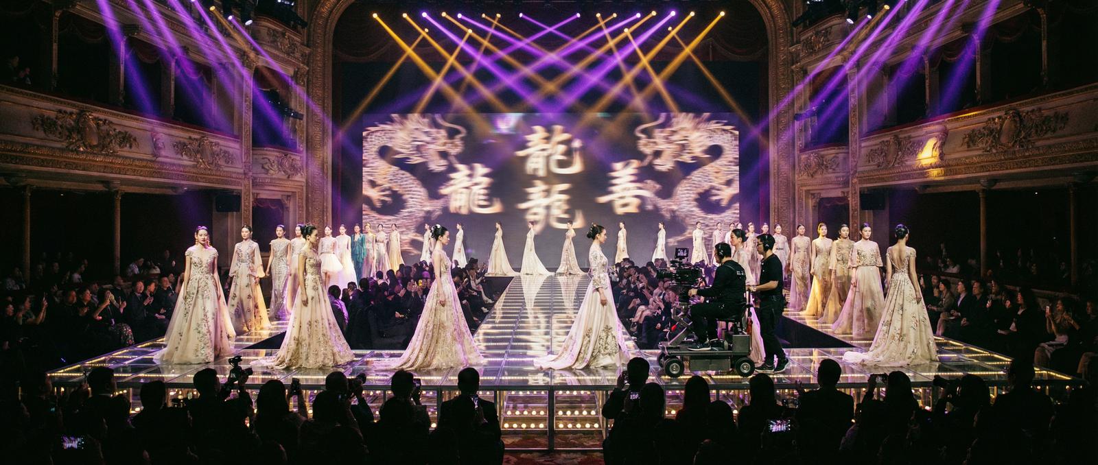 猎奇红毯走秀传媒全景